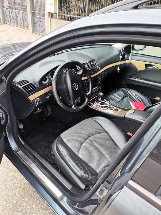 Mercedes w211 e class