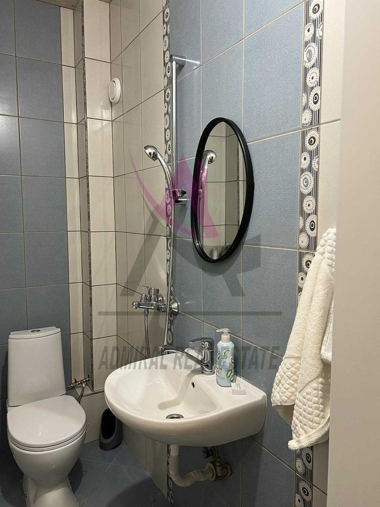 Дава се под наем Двустаен апартамент в Варна, Център - 65 кв.м за 600 € - Снимка #4