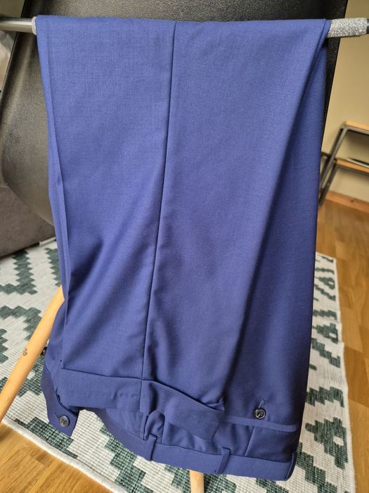 Costum barbati Men's Club