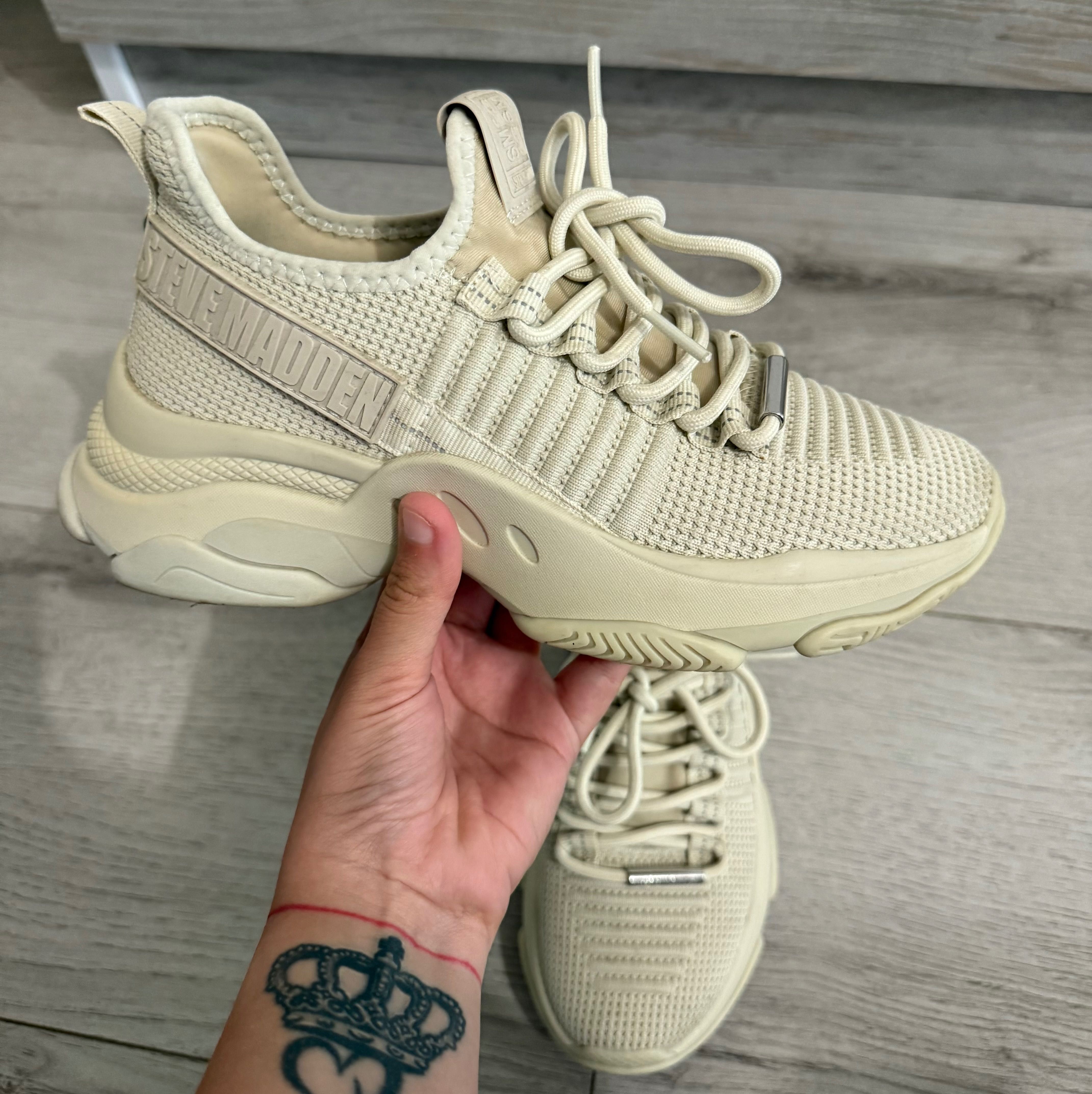 Сникърси Steve Madden