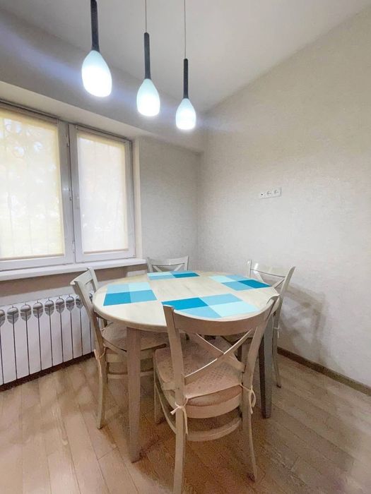 Продаётся 3-х комнатная на Ц-7 улица Чимкентская Ор-р МИД