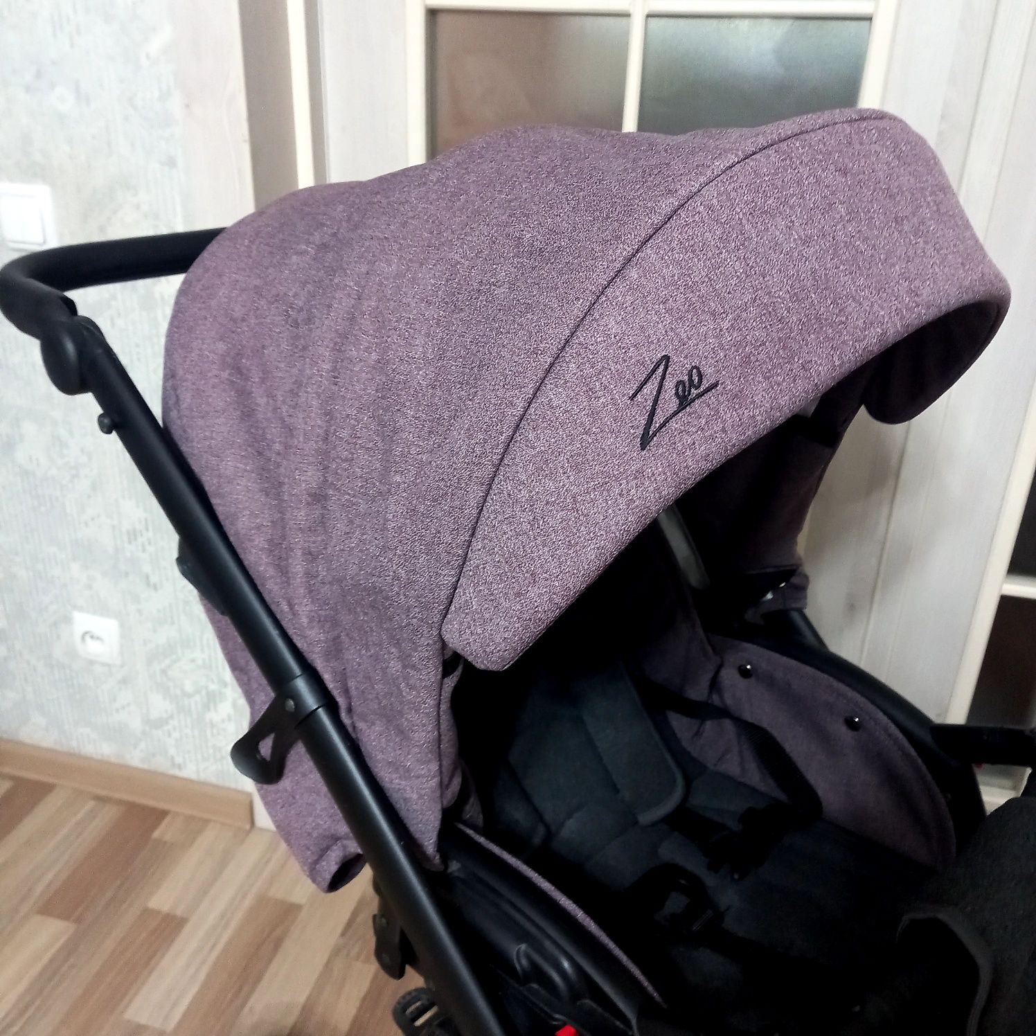 Продам коляску польского бренда Camarillo