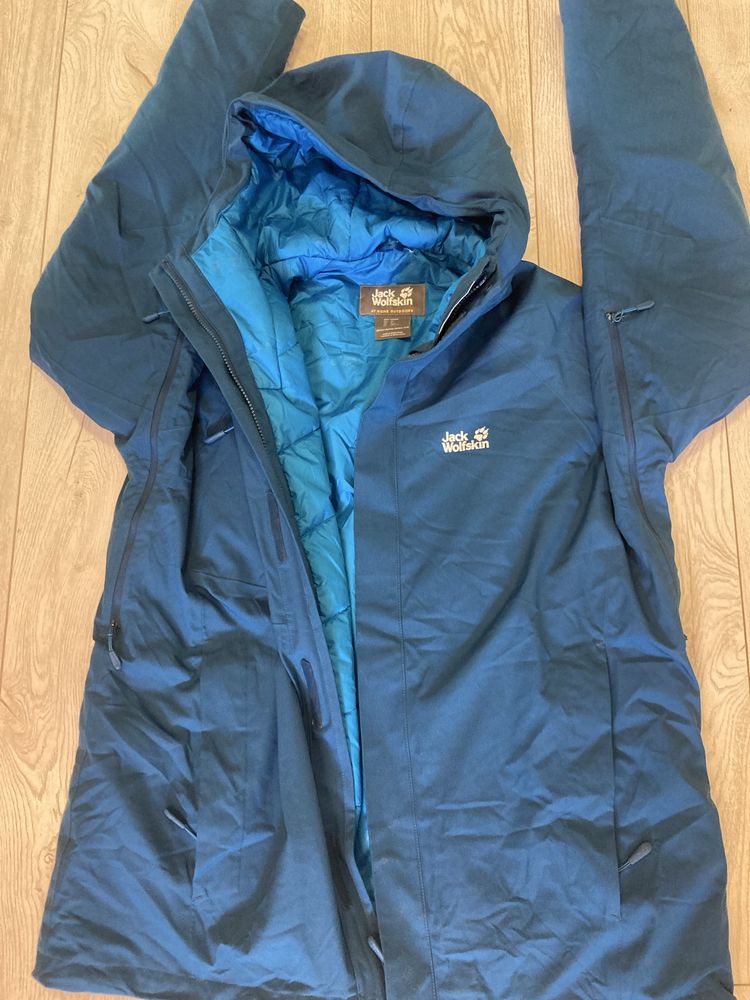 Geaca Jack Wolfskin XL de iarna impermeabila ca Noua