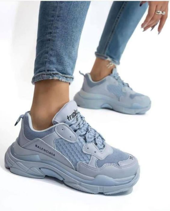 Adidasi balenciaga albastru deschis