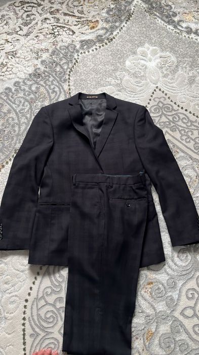 Осындай костюм сатылады 1-2 рет киілген арзан бағаға беріп жіберем