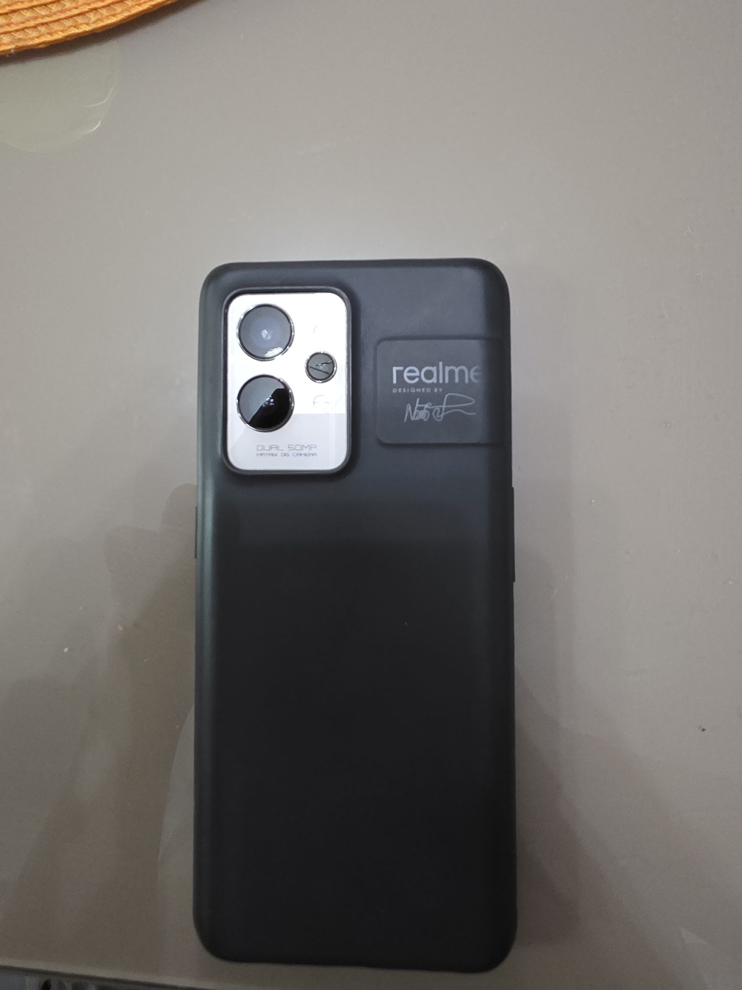 Vand telefon Realme gt2 pro