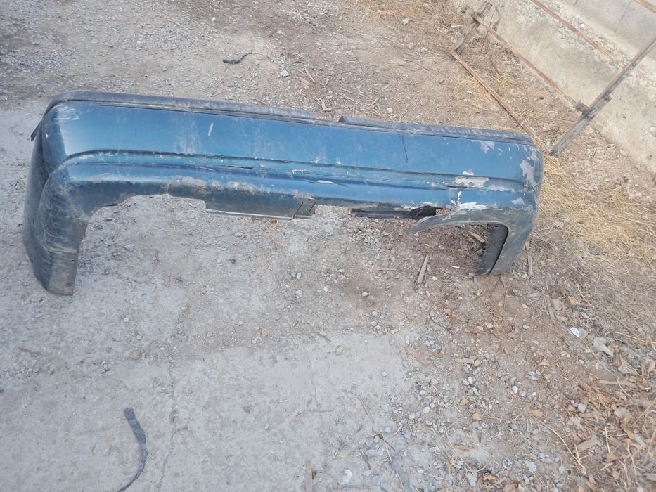 На опель вектра бампер продаётся