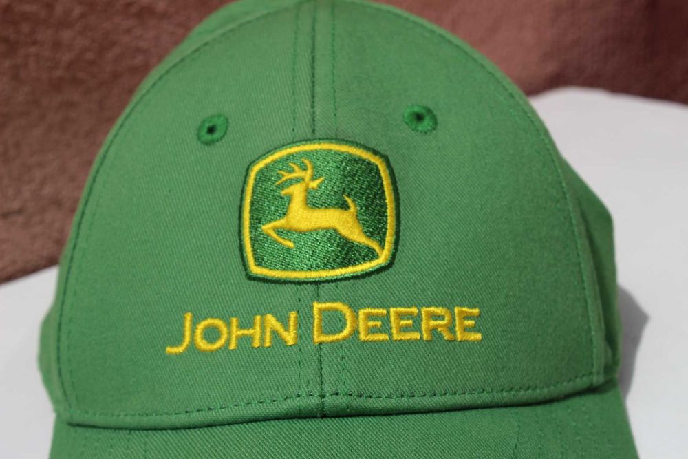 Sapaca originala JOHN DEERE, SUA, copii sau S adulti