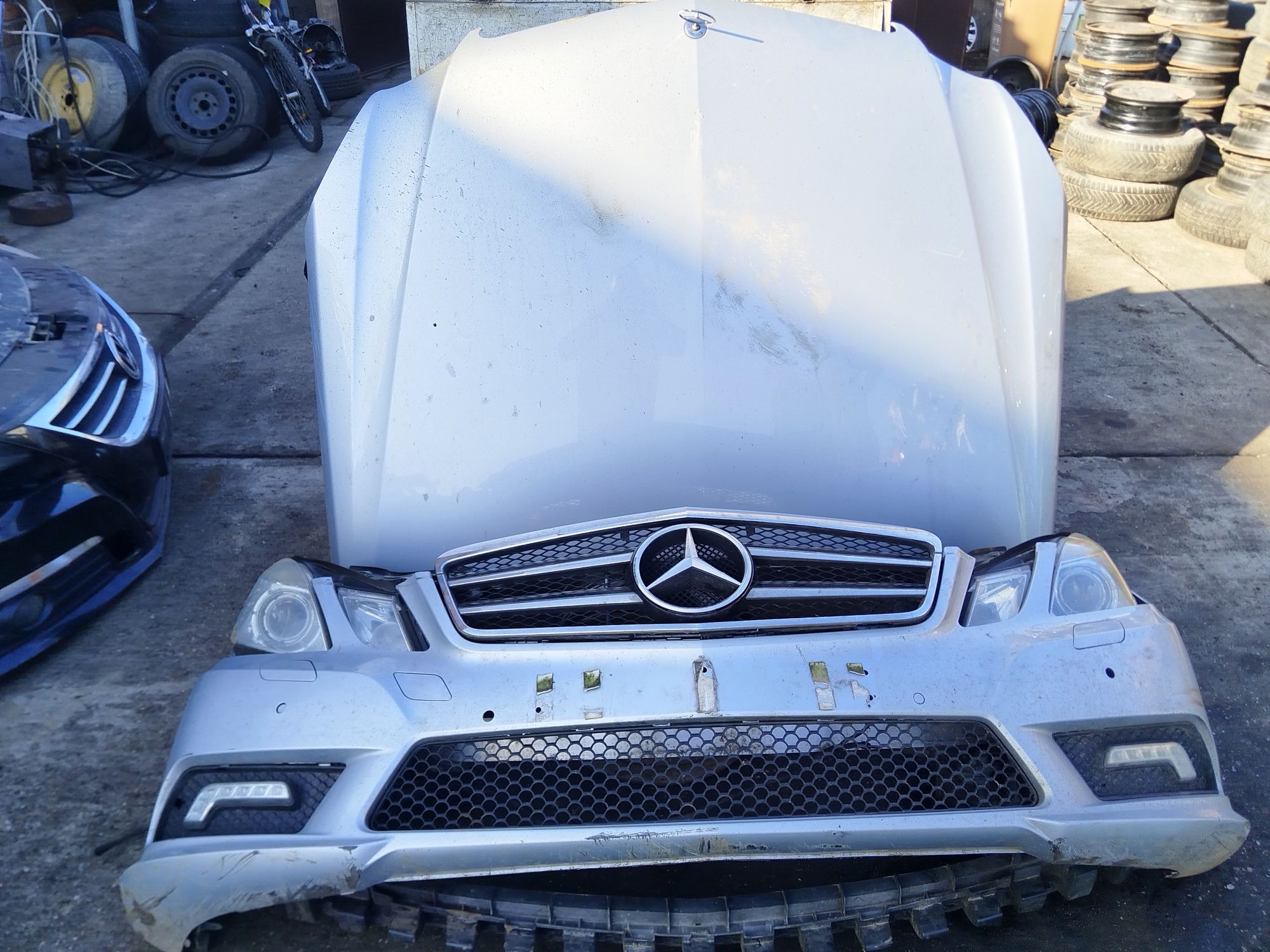 Fata completa Mercedes E-Class W212 FL ( Bara/Far XENON/Capota/aripa )