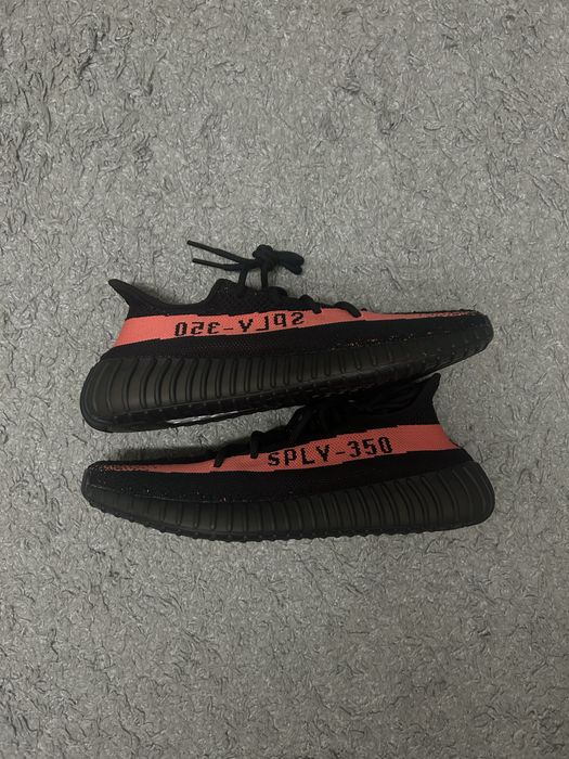 Yeezy boost 350 черни ЧИСТО НОВИ