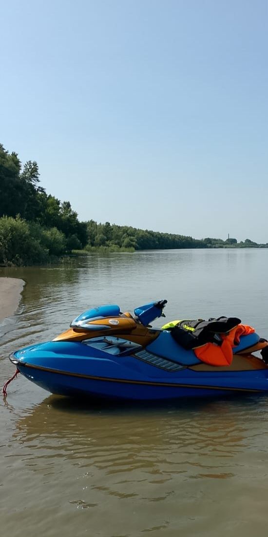Vand skijet seadoo bombardier cu peridoc