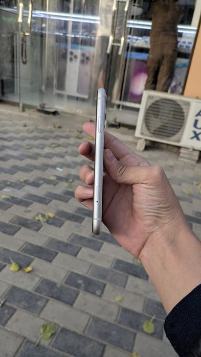 iPhone 11 - qurt holatda 128 gb qolgan malumotlar telegramda