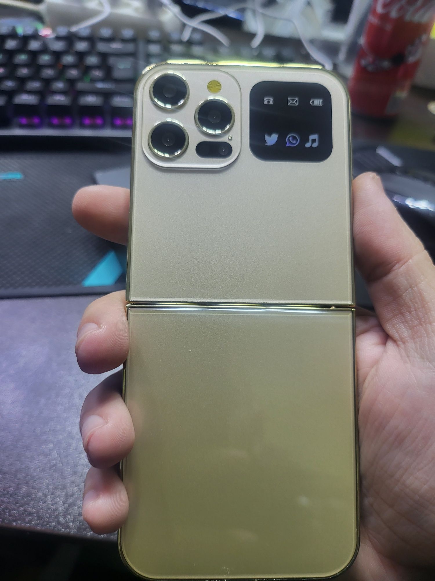 Телефон Flip A50 Pro