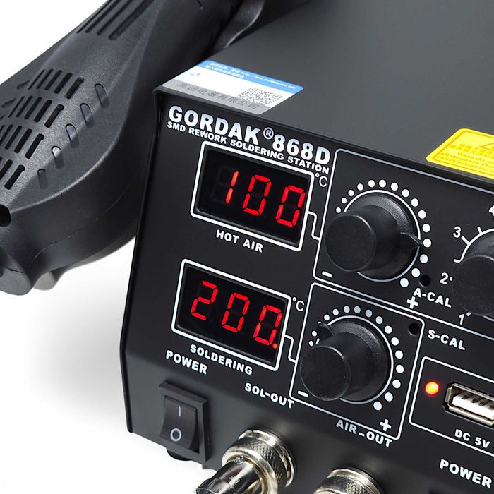 Существуют разные типы паяльных станций.