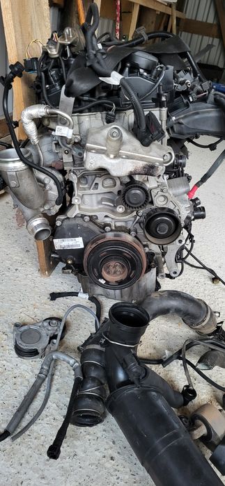 Vând/ dezmembrez motor Mini cooper