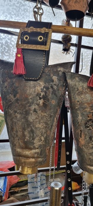 Кожени пискюли за украса на чанове