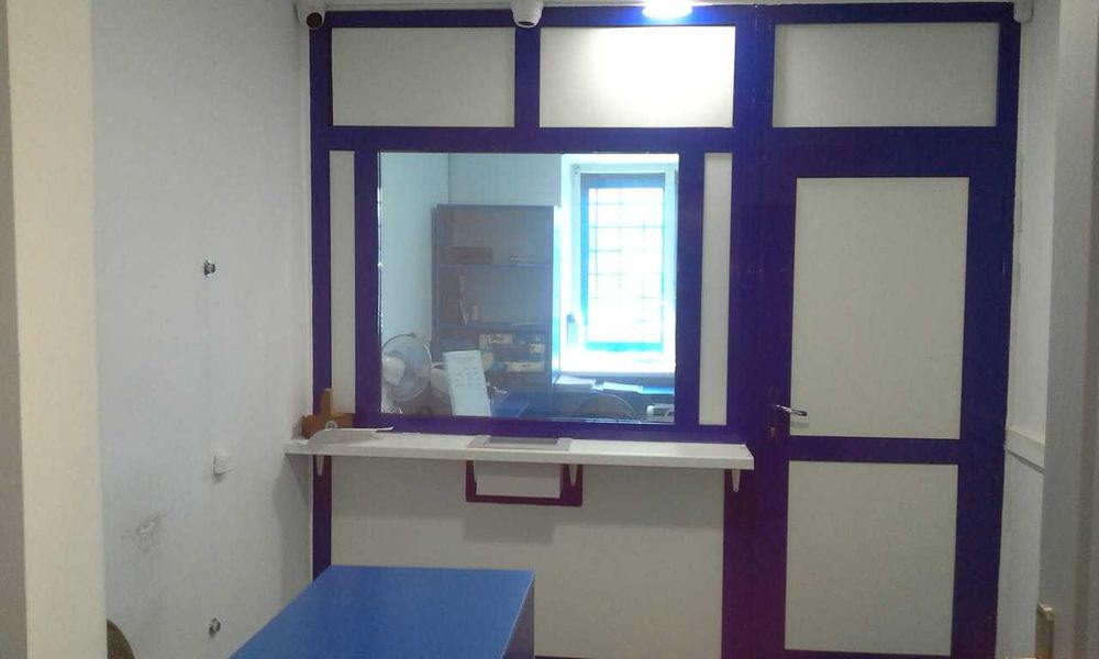 Срочно! Бронированная перегородка