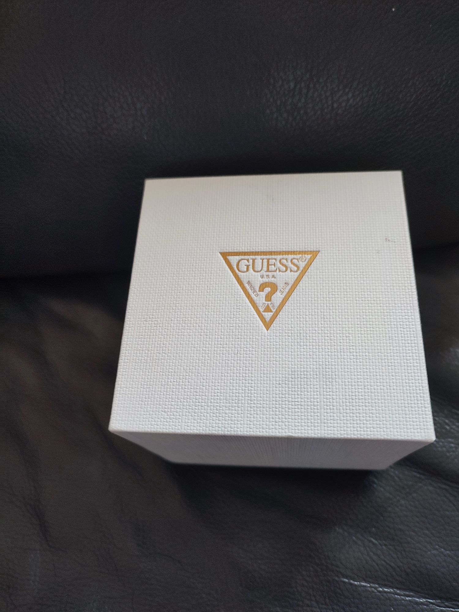 Дамски часовник guess