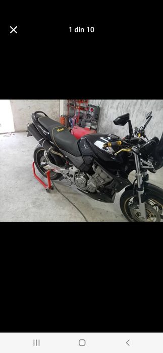 Honda hornet 919