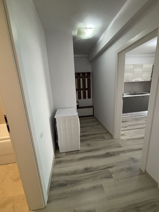Inchiriez apartament 2 camere New City Eroilor | Parcare inclusa
