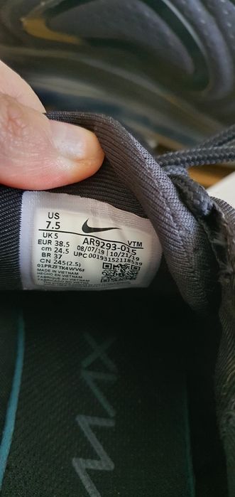 Nike Air Max 720 black