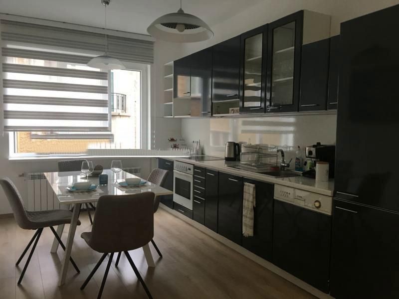 Дава се под наем Четиристаен апартамент в София, Център - 130 кв.м за 1380 € - Снимка #4