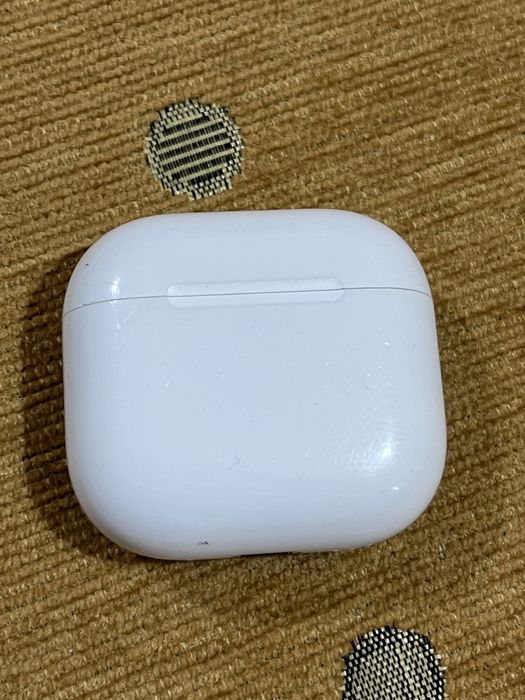 Airpods 4 ANC(active noice cancelling)