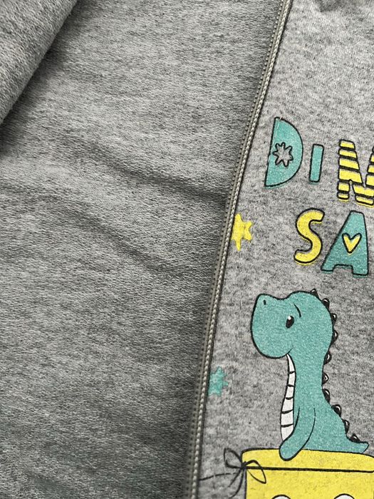 Комплет с динозавър