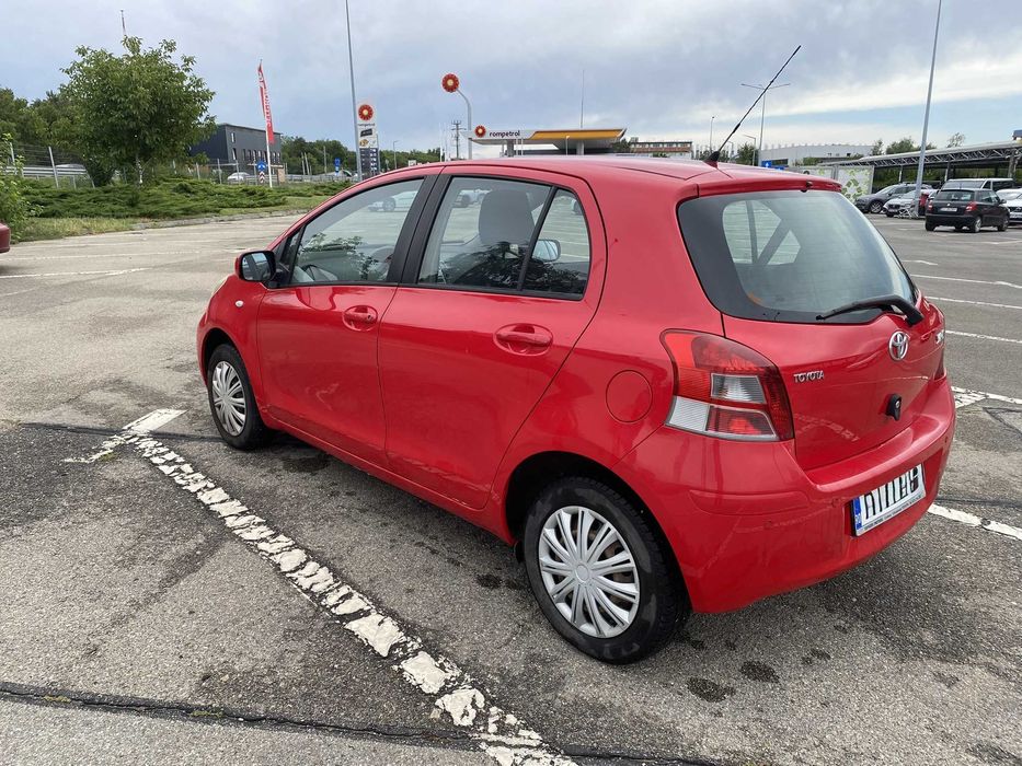 Toyota Yaris 1L Benzina