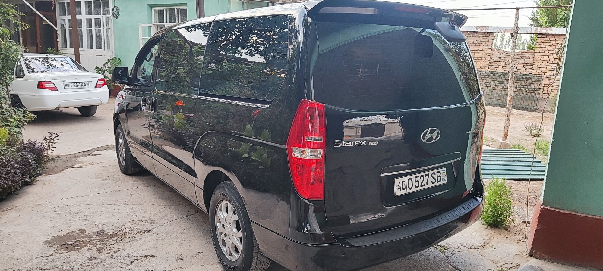 Hyundai starex grand starex