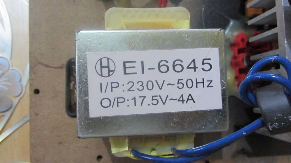 Transformator 18v 4A