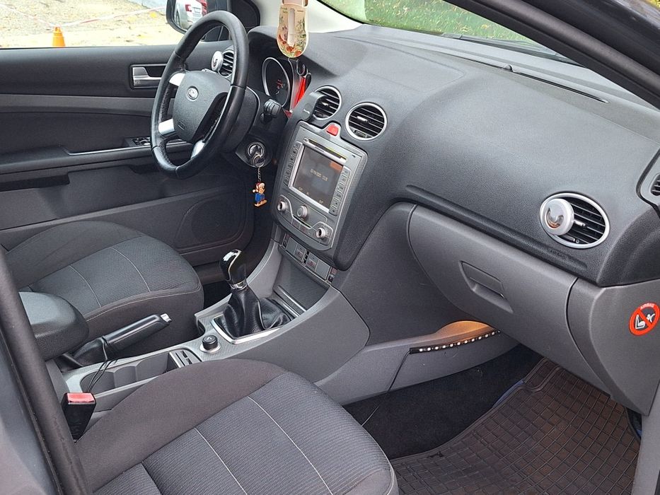 Ford Focus Mk2 • TITANIUM • 1.6 TDCI •