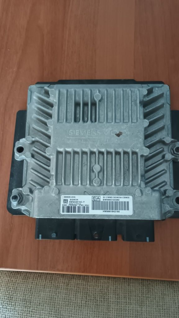 Компютър Двигател за Citroen 5WS40615C-T