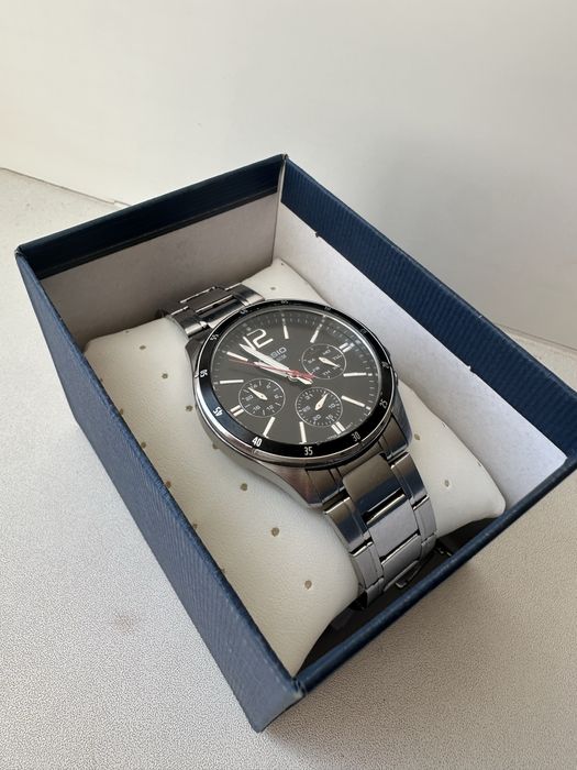 Продам часы Casio новые.
