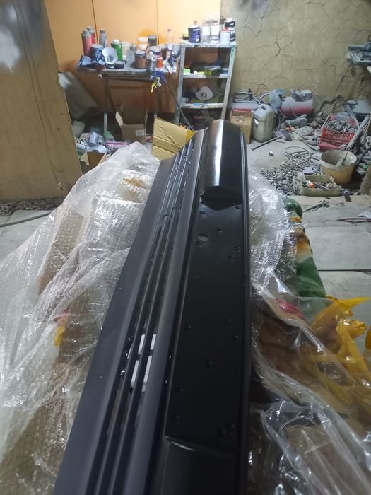 Бампер передний на мерс 124