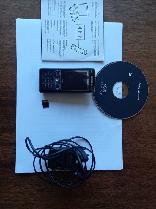 мобилeн телефон  Sony Ericsson K800