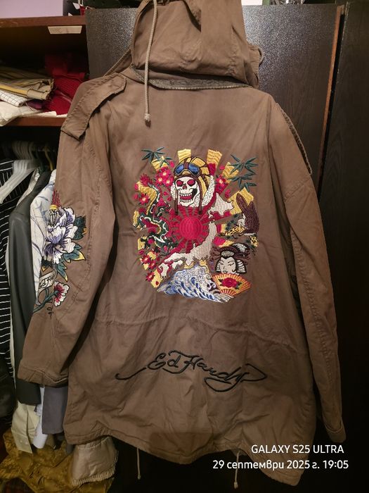 Ed Hardy , дълго яке, много запазено.