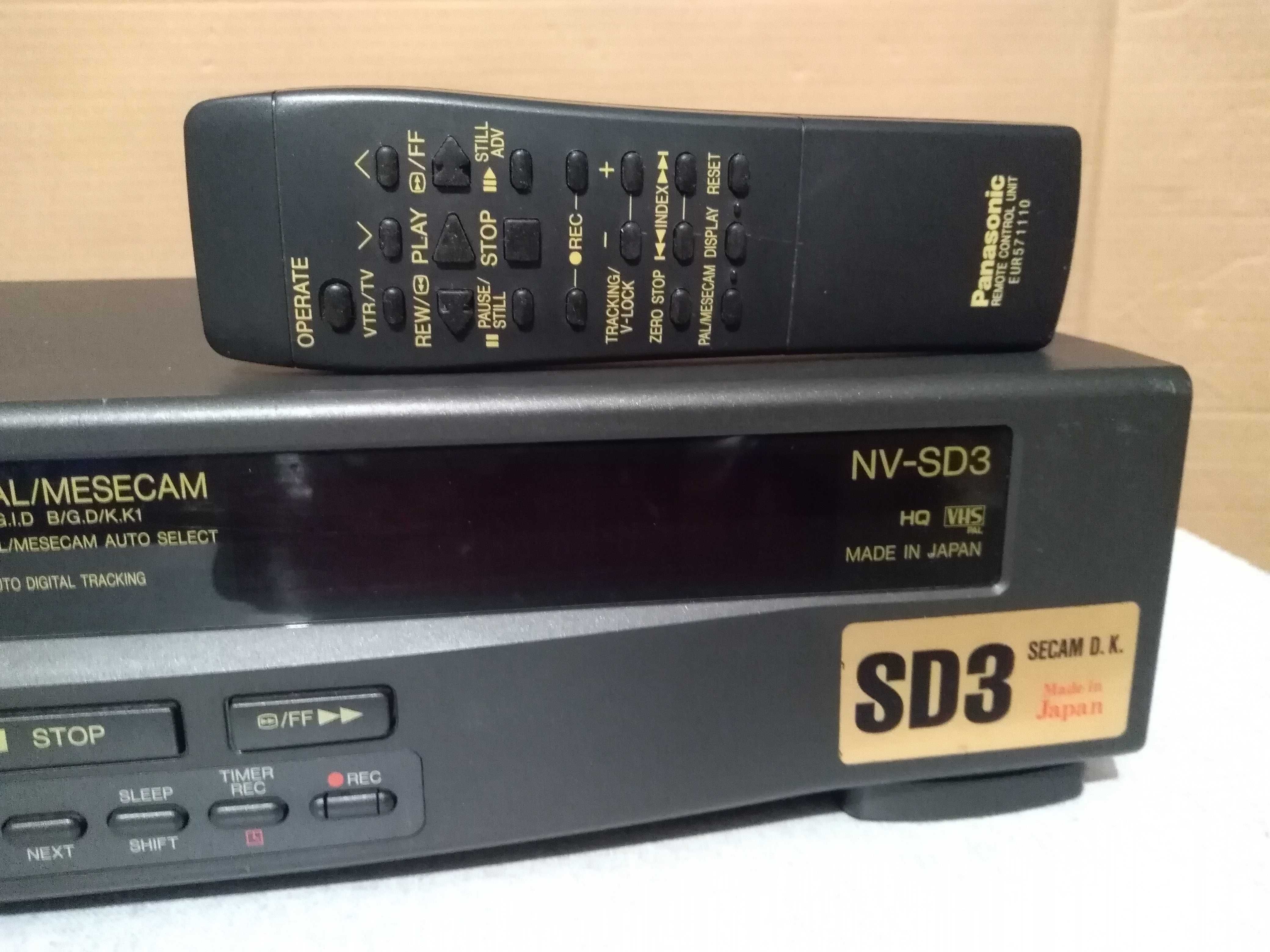 VHS-  PANASONIC NV-SD3 видео рекордер .