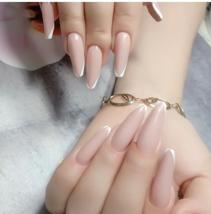 Услуги маникюра, покрытия гель-лаком, наращивания и тд