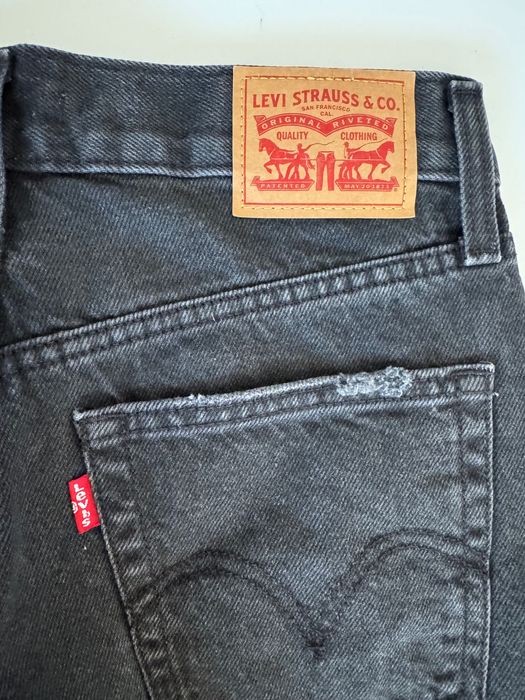 Blugi pentru femei Levi’s Mom Jeans Ripped 29