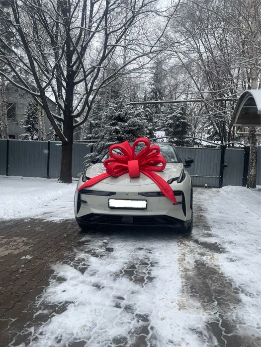 Подарочный бант на машину(бантик на авто)