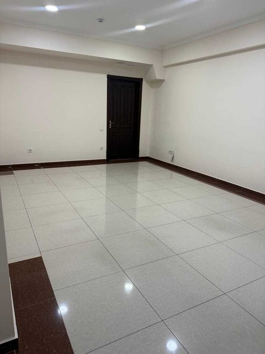 Айбек 30 кв м в бизнес центре  (AS)