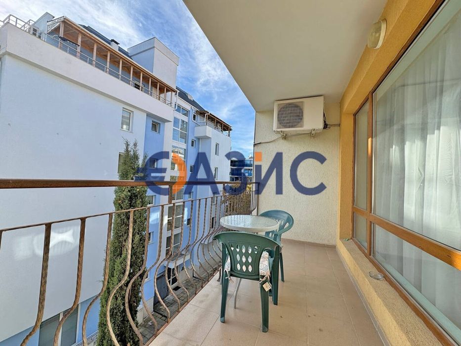 Двустаен апартамент в комплекс Diamond Bay, 65 кв.м., Слънчев бряг,