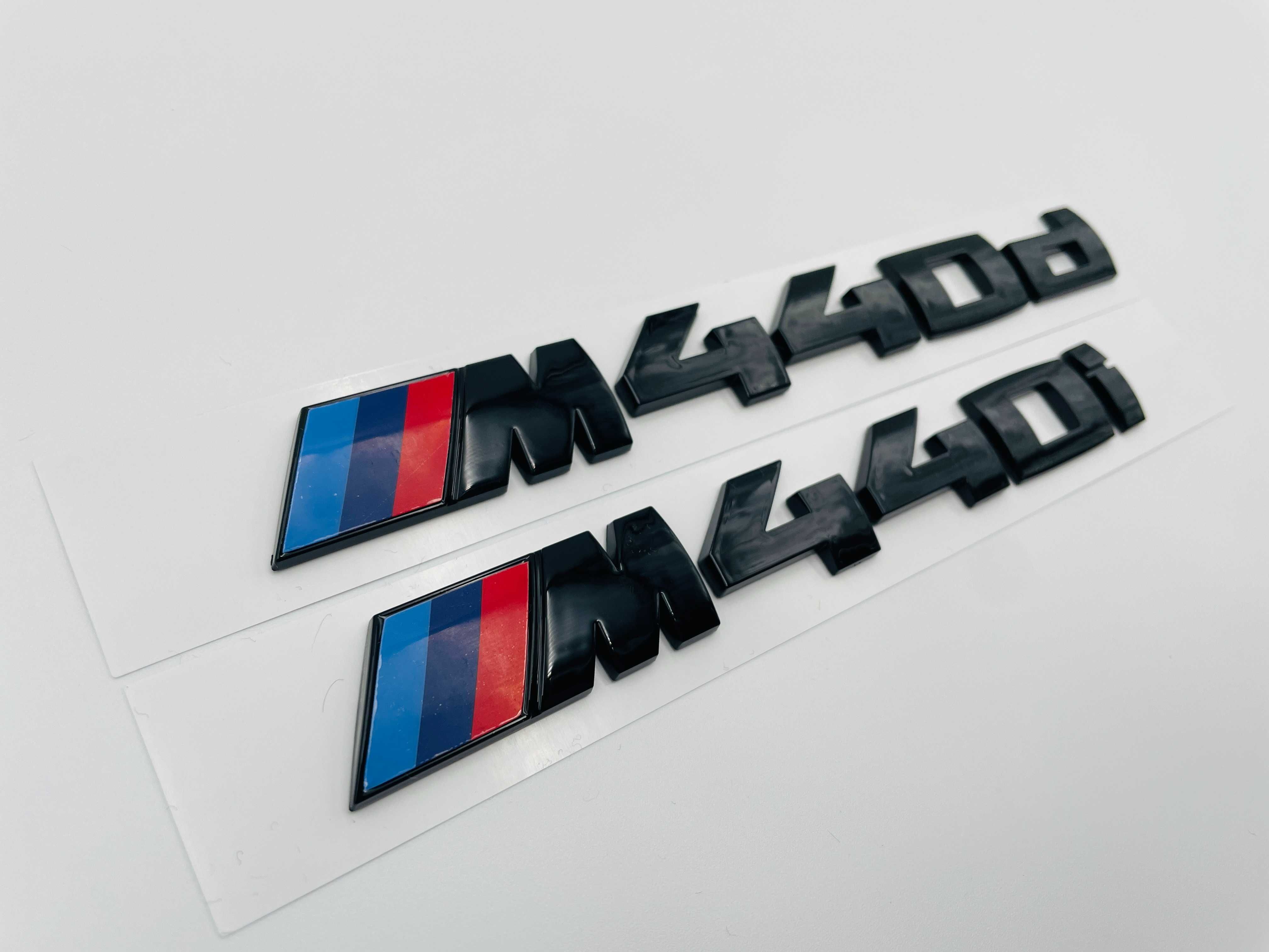 Emblema compatibila BMW M440i negru