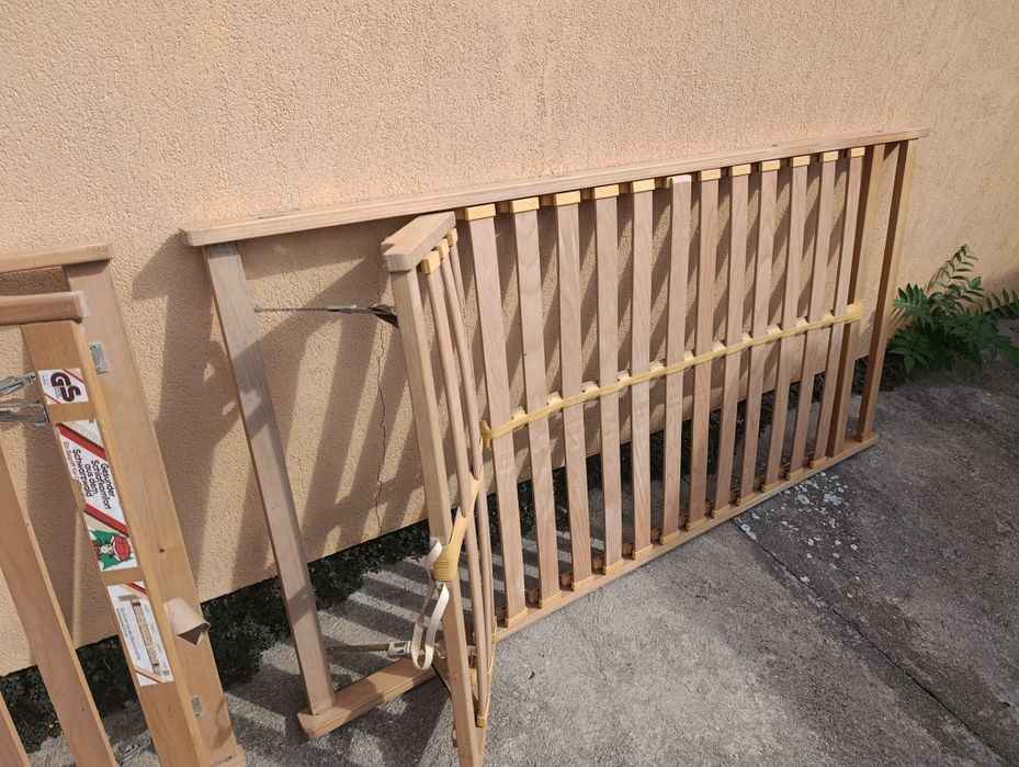 Vând 2 somiere reglabile