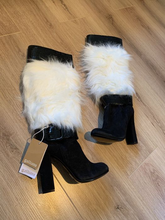 Продам Новые сапоги женские