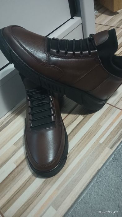 Ghete iarna piele naturala  41 bărbați