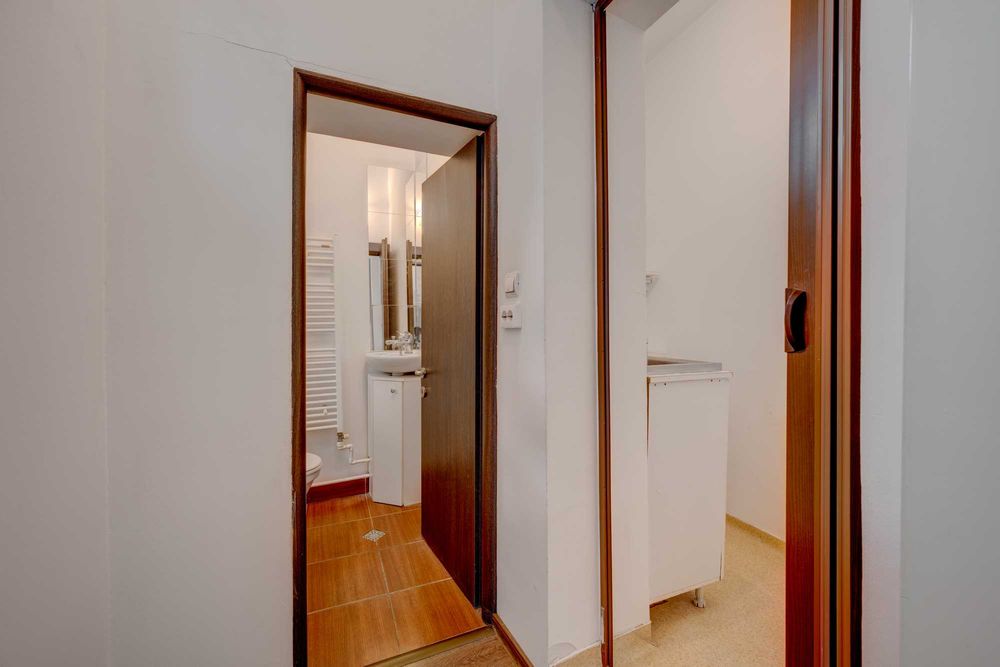 Spatiu Parcul Carol - cabinet - salon - birouri 80 mp. locatie premium