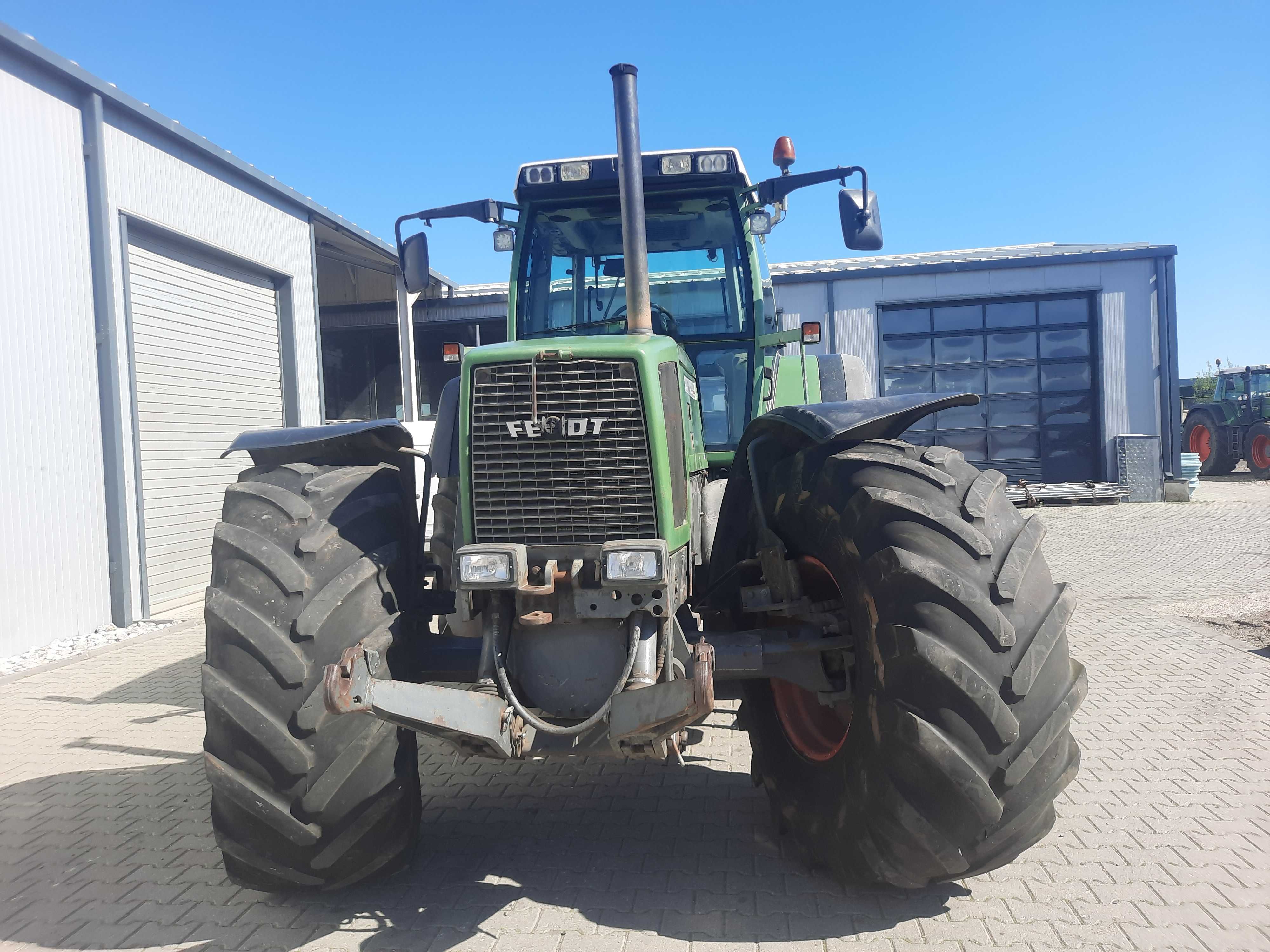 Fendt favorit 824