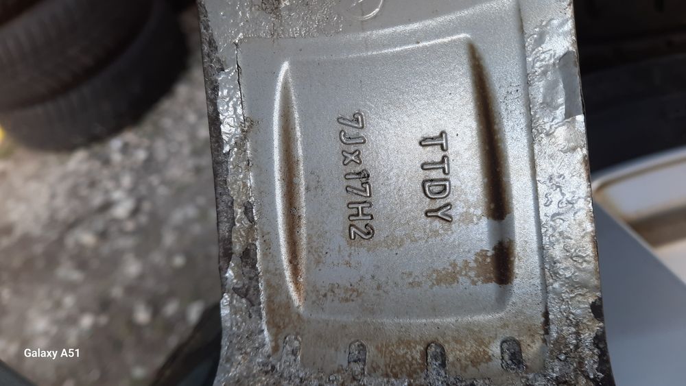 Ляти джанти с гуми 5×112,17цола